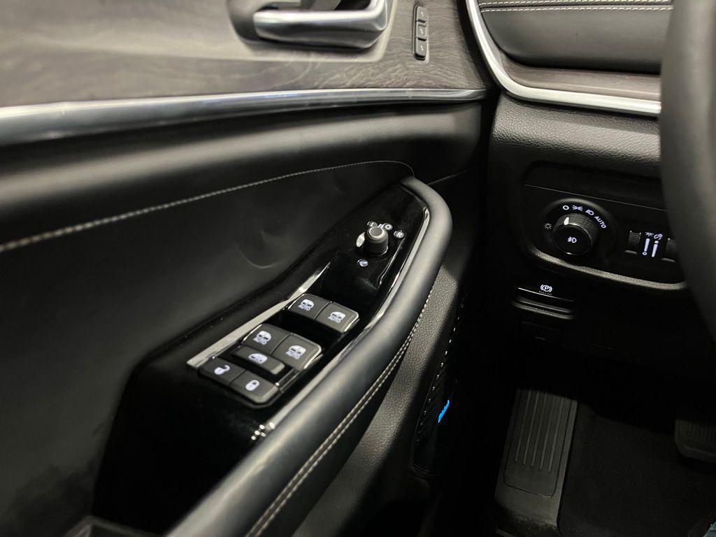 used 2022 Jeep Grand Cherokee L car, priced at $34,750