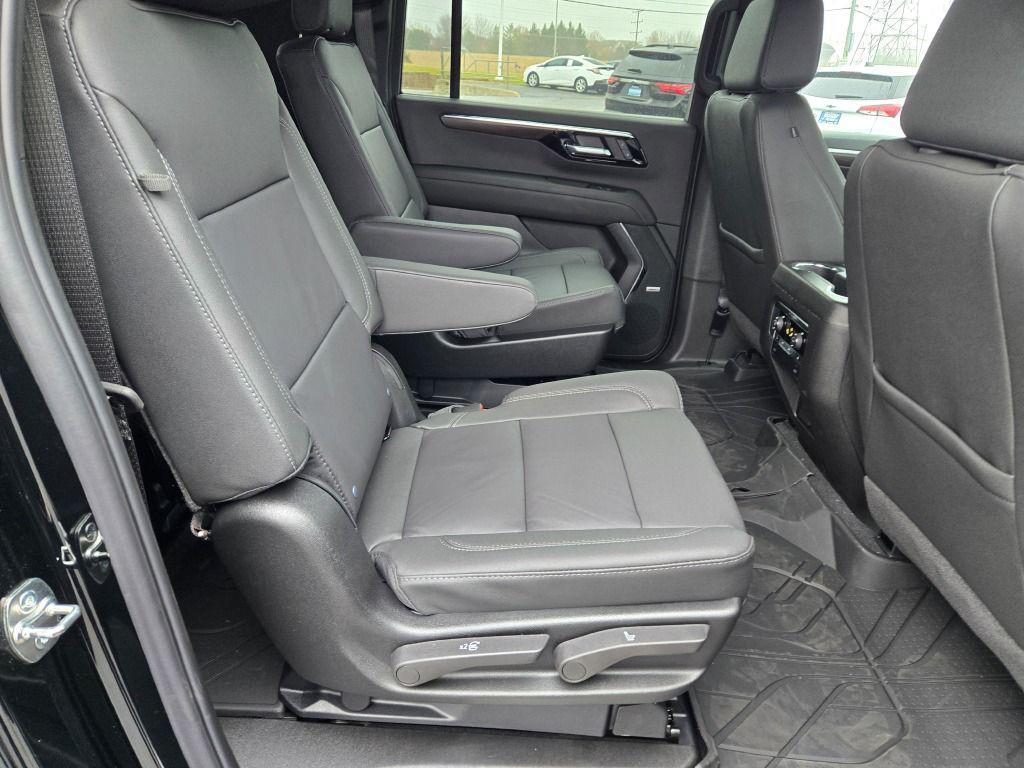 new 2026 Chevrolet Suburban car, priced at $75,301