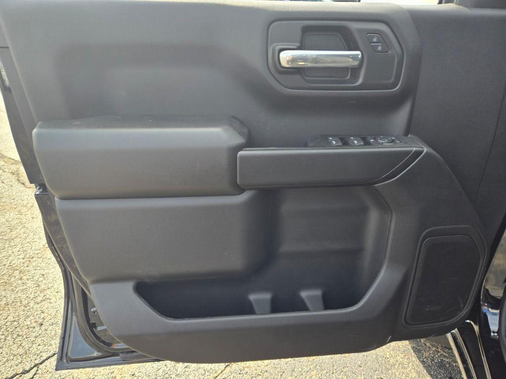 new 2026 Chevrolet Silverado 1500 car, priced at $44,979