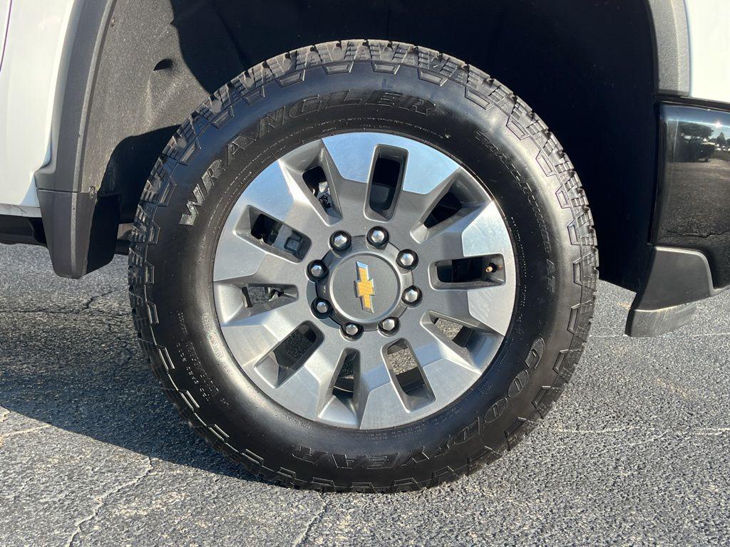 used 2025 Chevrolet Silverado 2500 car, priced at $52,960