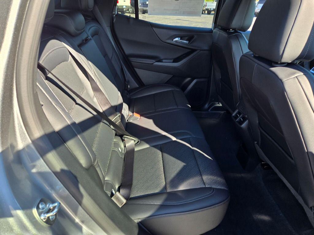 new 2026 Chevrolet Equinox car, priced at $33,603