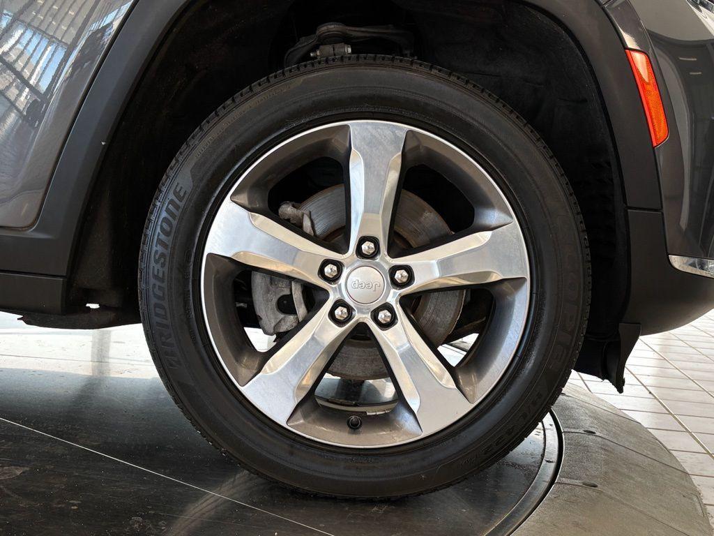 used 2021 Jeep Grand Cherokee L car, priced at $28,900