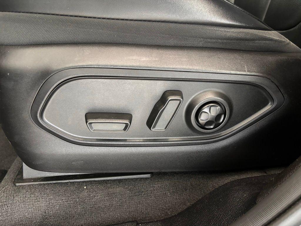 used 2021 Jeep Grand Cherokee L car, priced at $28,900