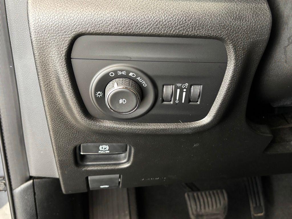 used 2021 Jeep Grand Cherokee L car, priced at $28,900