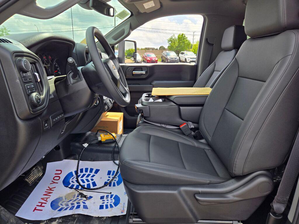 new 2025 Chevrolet Silverado 3500 car, priced at $83,758
