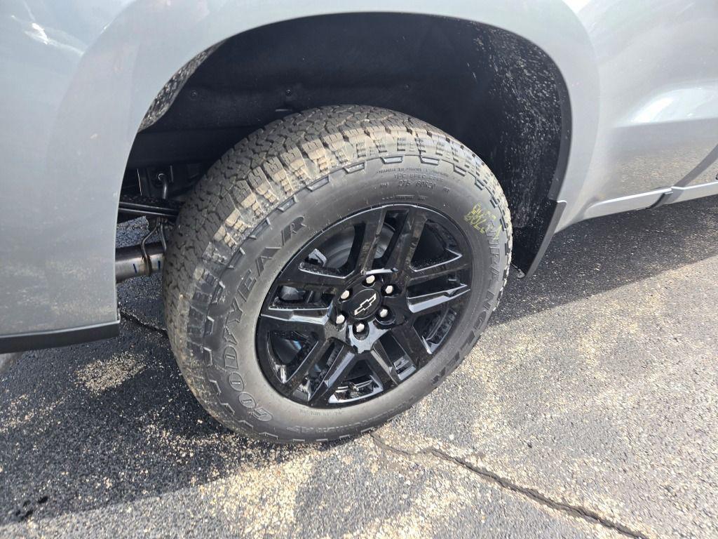 new 2026 Chevrolet Silverado 1500 car, priced at $45,677