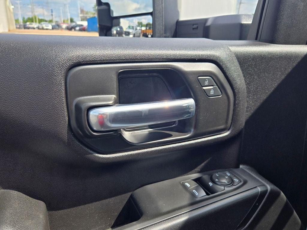 new 2025 Chevrolet Silverado 3500 car, priced at $69,527
