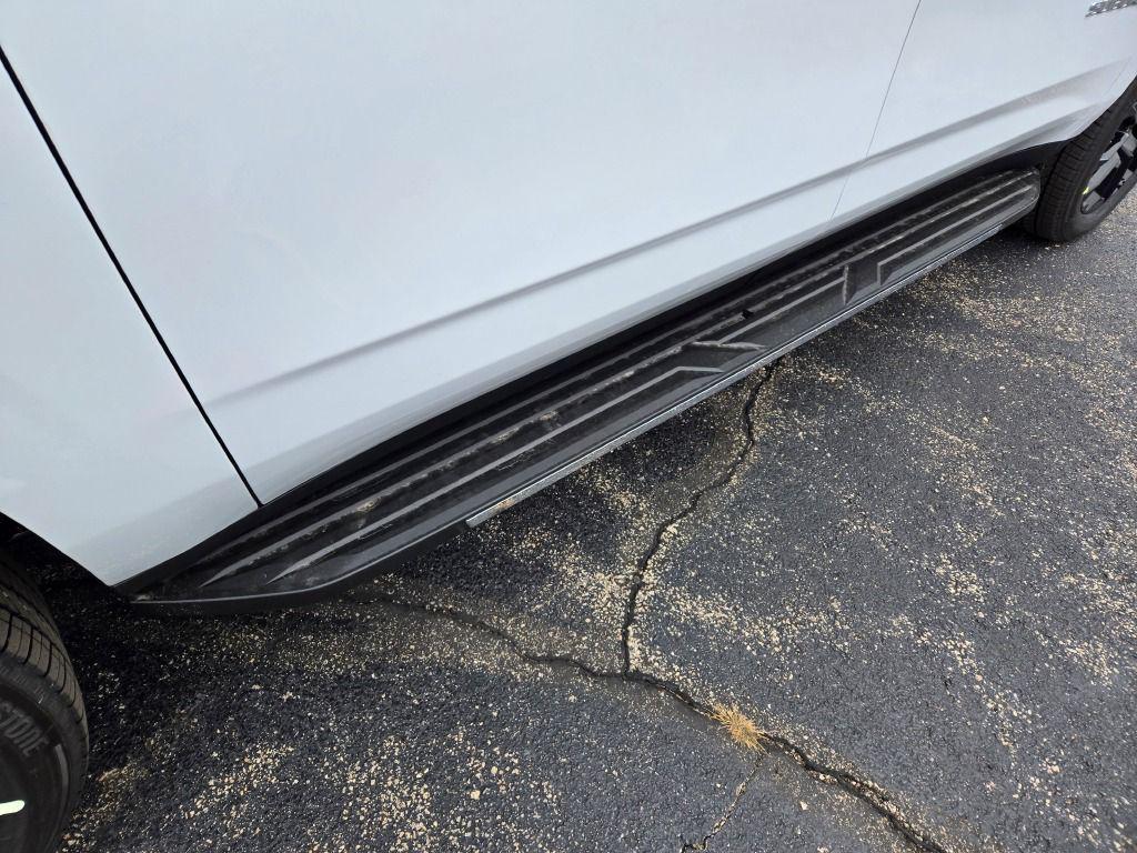 new 2026 Chevrolet Suburban car, priced at $92,560