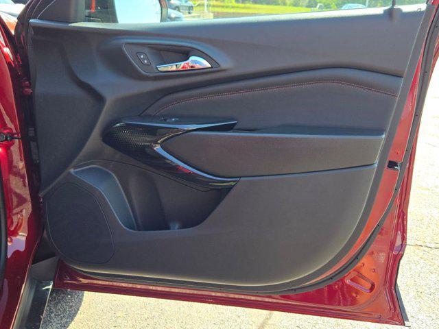 new 2025 Chevrolet Trax car, priced at $27,085