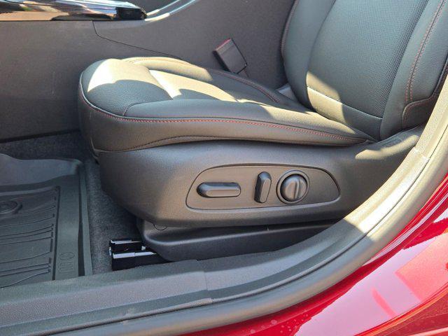 new 2025 Chevrolet Trax car, priced at $27,085