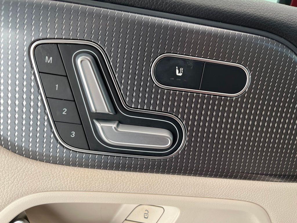 used 2021 Mercedes-Benz GLB 250 car, priced at $26,750