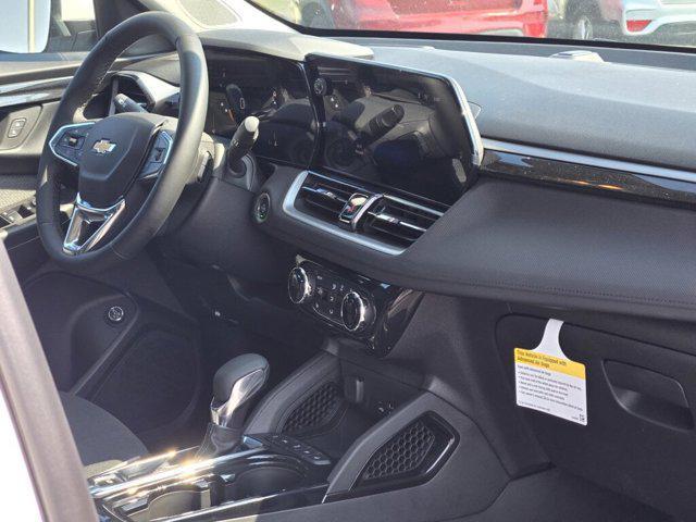 new 2025 Chevrolet TrailBlazer car, priced at $28,575