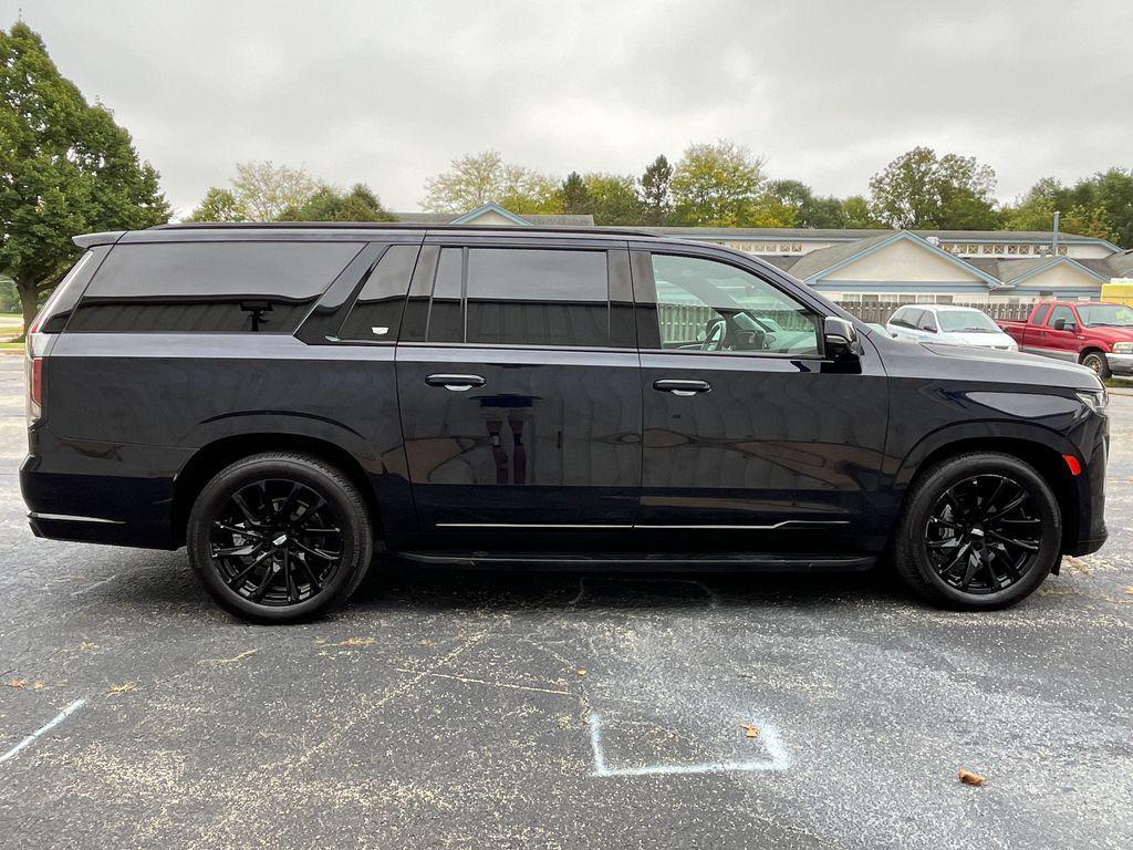 used 2021 Cadillac Escalade ESV car, priced at $65,557