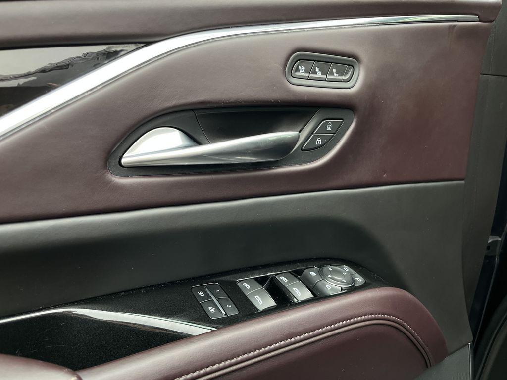 used 2021 Cadillac Escalade ESV car, priced at $65,557