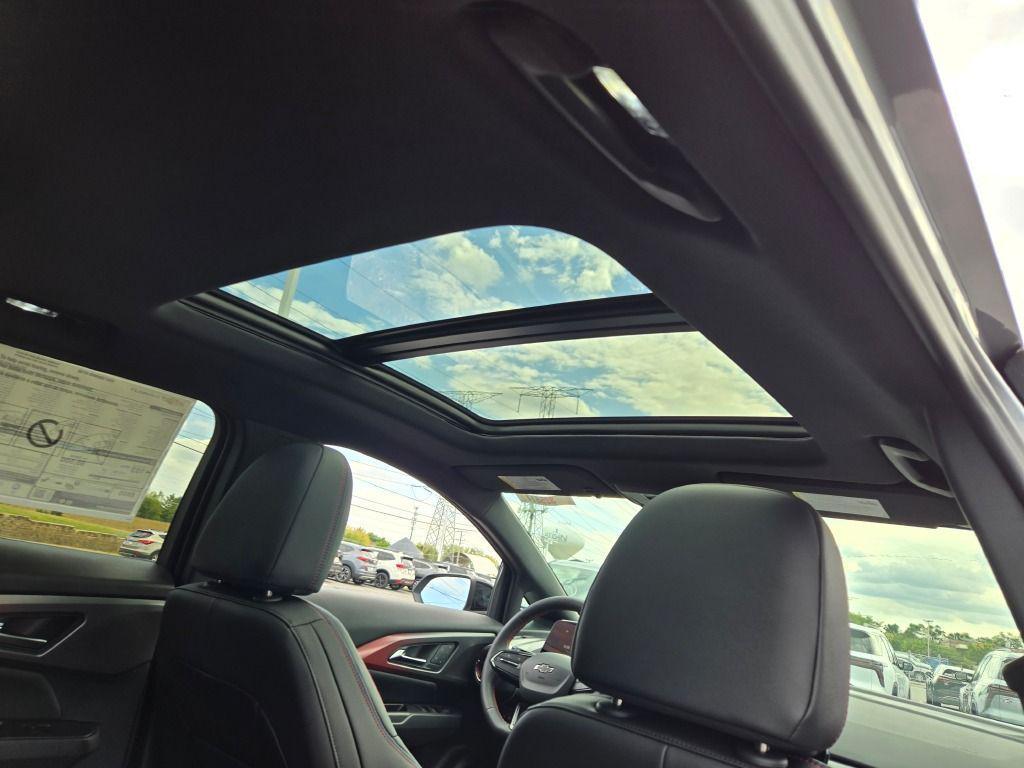 new 2025 Chevrolet Equinox EV car, priced at $52,030