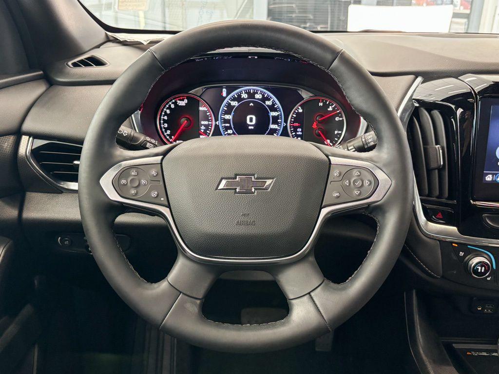 used 2023 Chevrolet Traverse car, priced at $38,960
