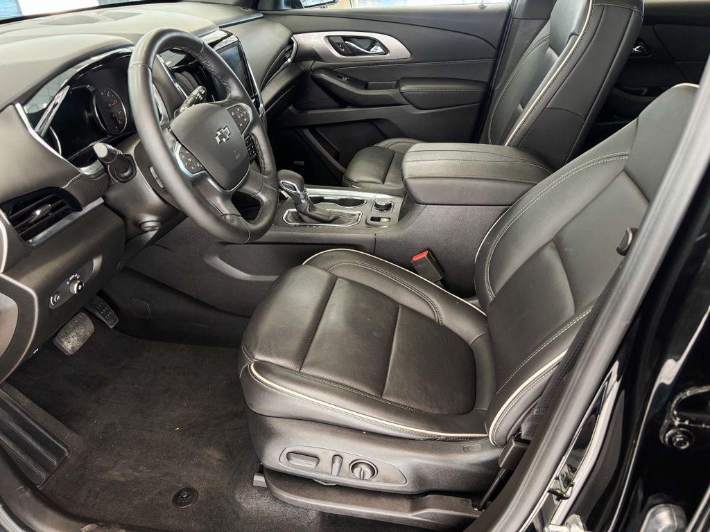 used 2023 Chevrolet Traverse car, priced at $38,960