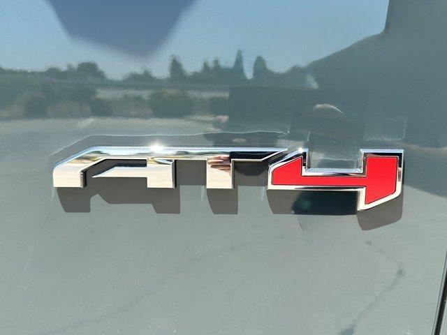 new 2025 GMC Yukon car, priced at $90,679