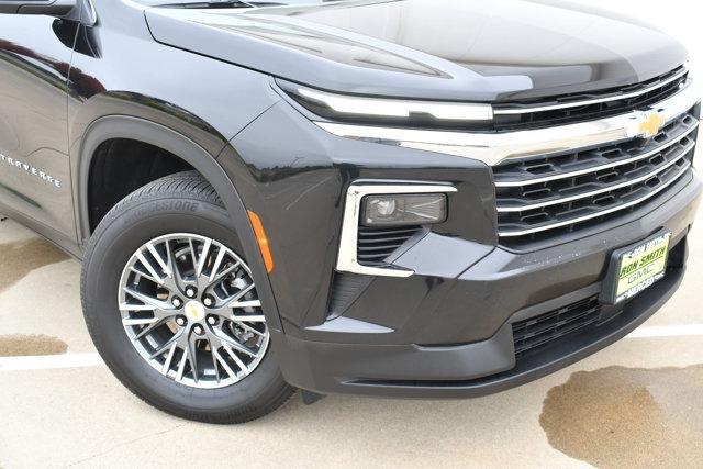 used 2025 Chevrolet Traverse car, priced at $34,188