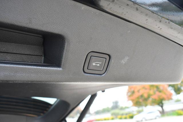 used 2025 Chevrolet Traverse car, priced at $34,188