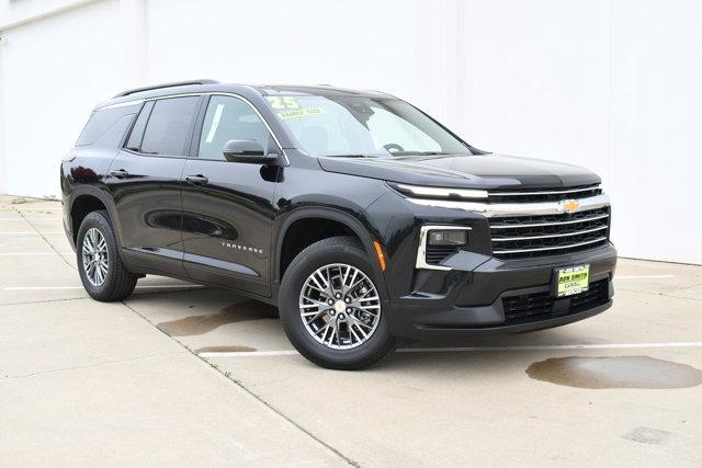 used 2025 Chevrolet Traverse car, priced at $34,188