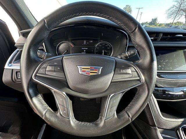 used 2021 Cadillac XT5 car, priced at $29,900