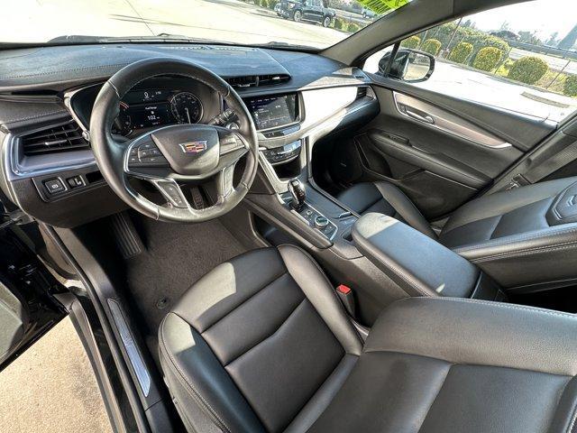 used 2021 Cadillac XT5 car, priced at $29,900