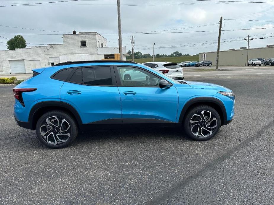 new 2025 Chevrolet Trax car, priced at $27,210