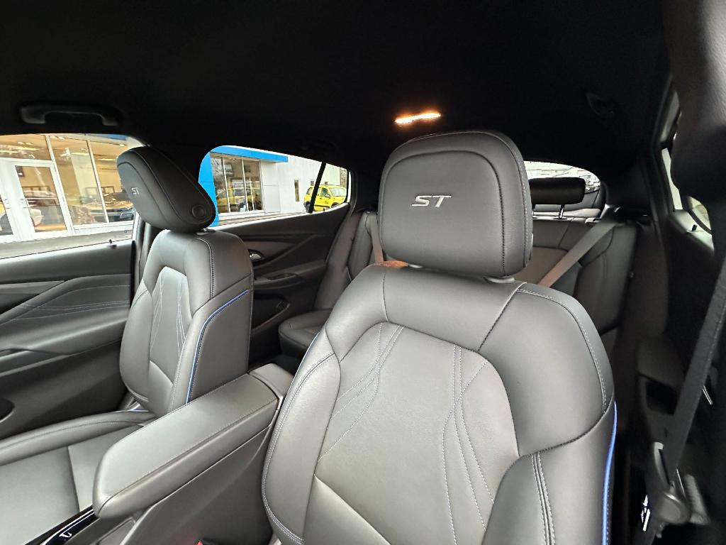 used 2025 Buick Envista car, priced at $24,500