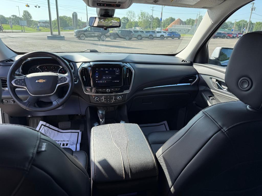used 2021 Chevrolet Traverse car, priced at $32,500