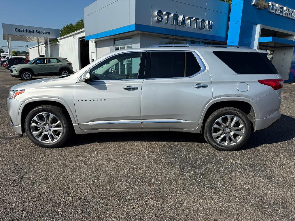 used 2021 Chevrolet Traverse car, priced at $32,500