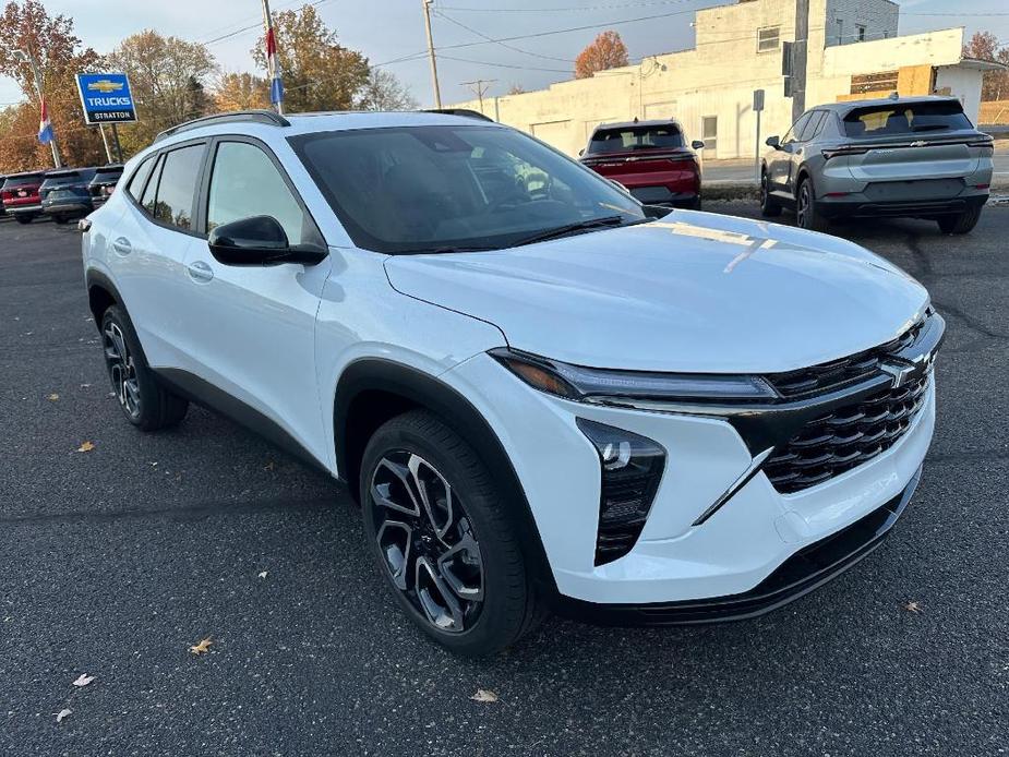 new 2025 Chevrolet Trax car, priced at $26,344