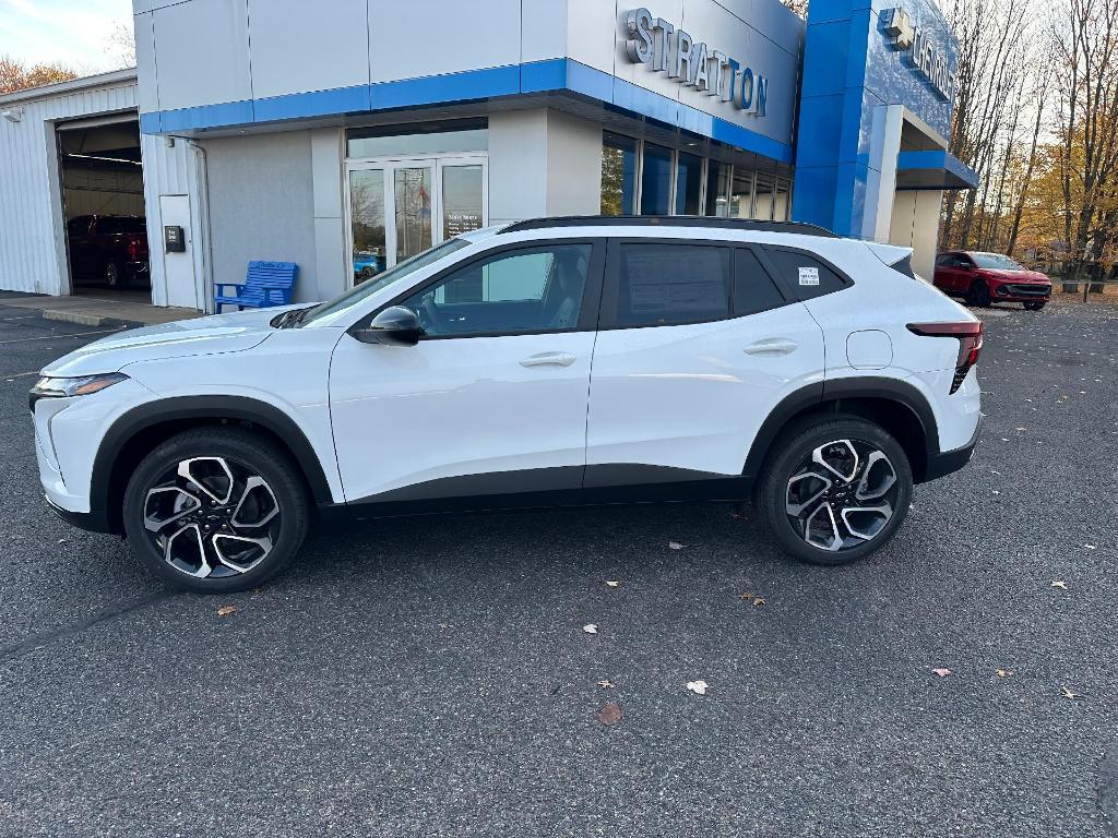 new 2025 Chevrolet Trax car, priced at $26,344