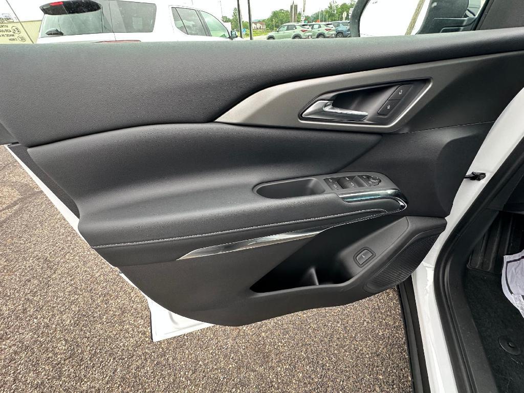 new 2025 Chevrolet Traverse car, priced at $46,157
