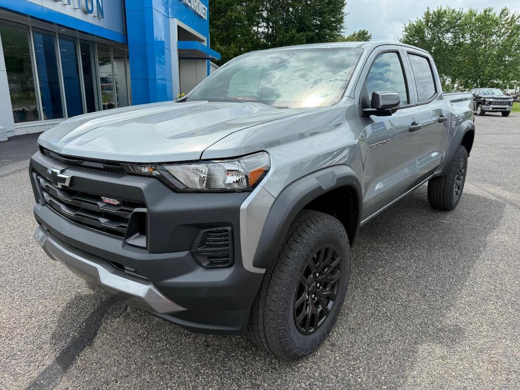 new 2025 Chevrolet Colorado car