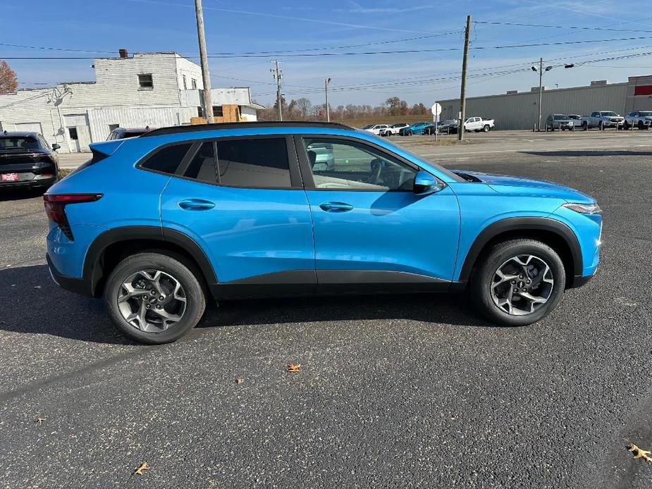 new 2025 Chevrolet Trax car, priced at $24,618