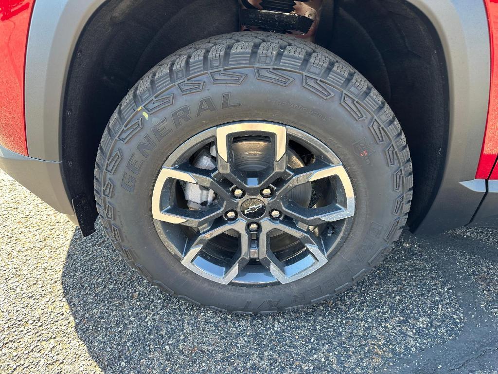 new 2026 Chevrolet Equinox car, priced at $37,450