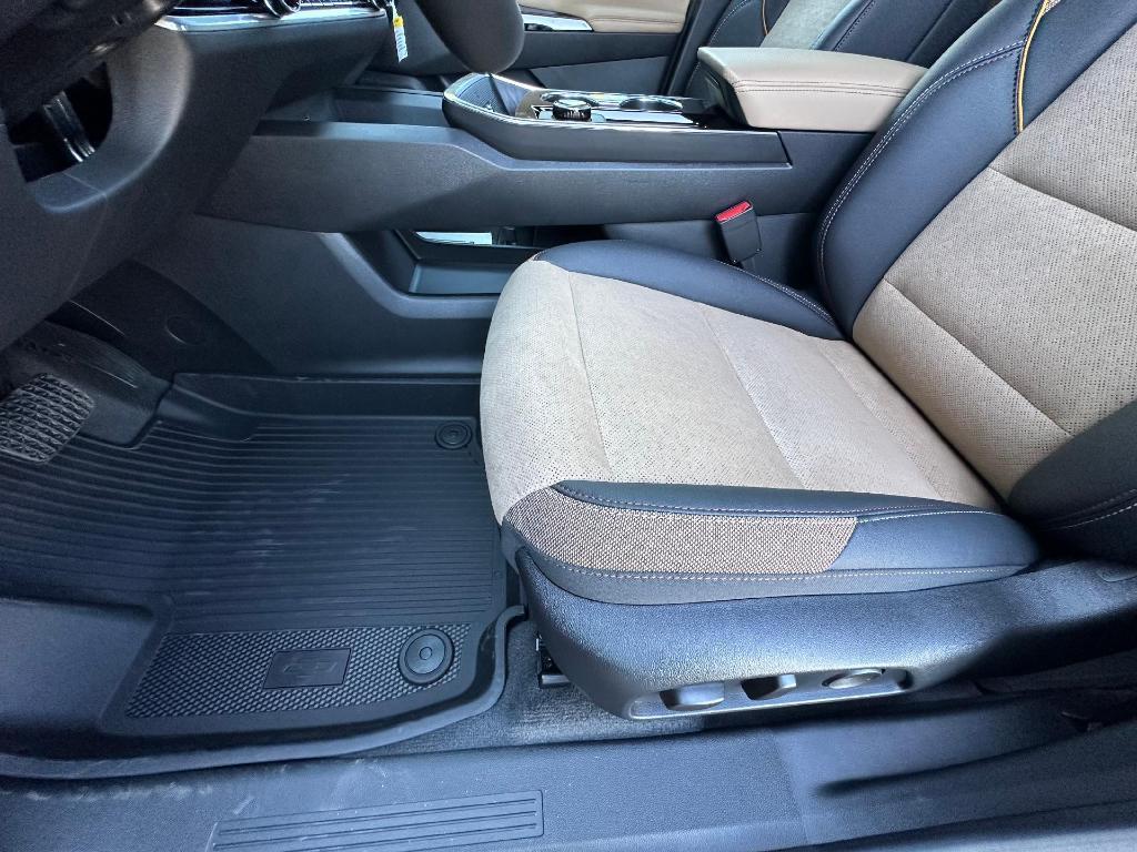 new 2026 Chevrolet Equinox car, priced at $37,450