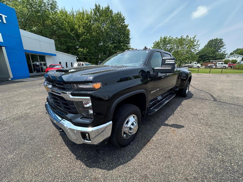 used 2025 Chevrolet Silverado 3500 car, priced at $69,500