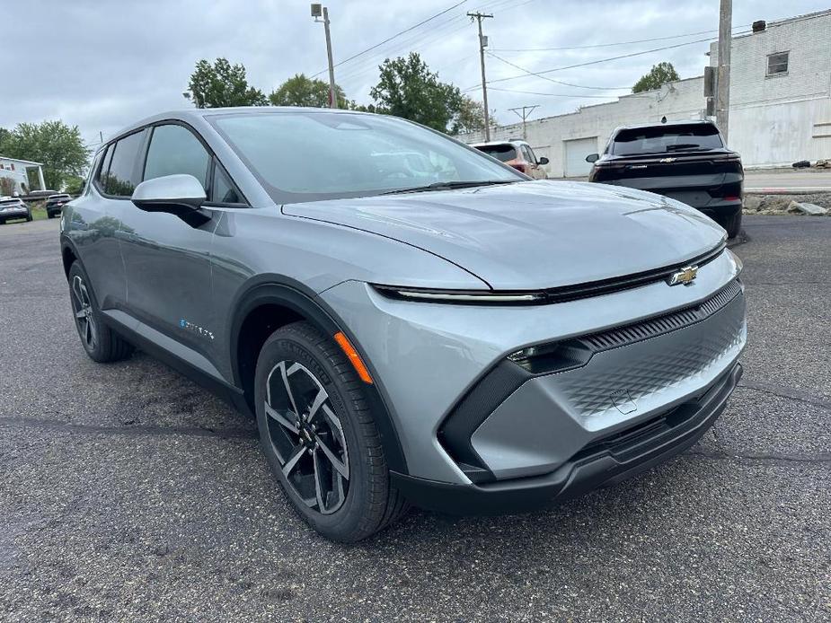 new 2025 Chevrolet Equinox EV car, priced at $37,290