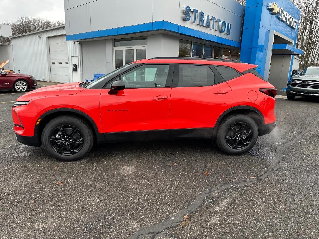 new 2025 Chevrolet Blazer car, priced at $37,465