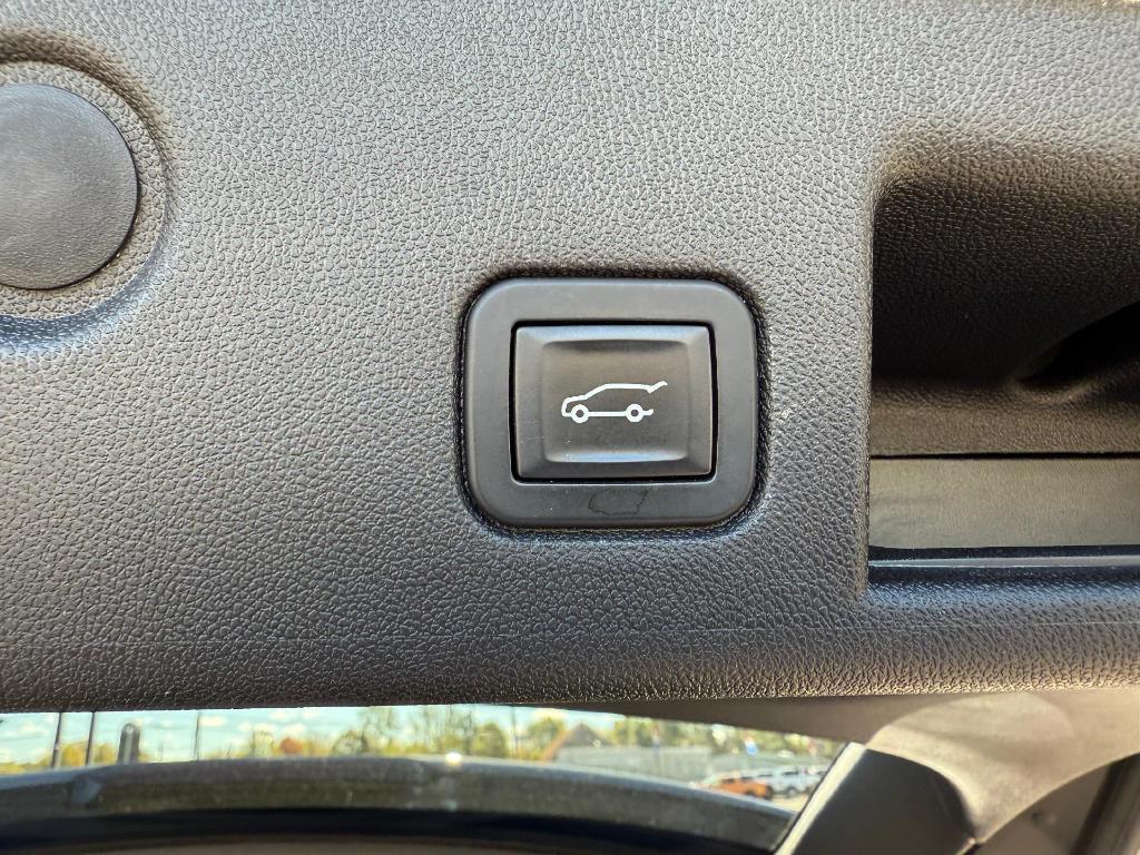 used 2018 Chevrolet Equinox car, priced at $13,200