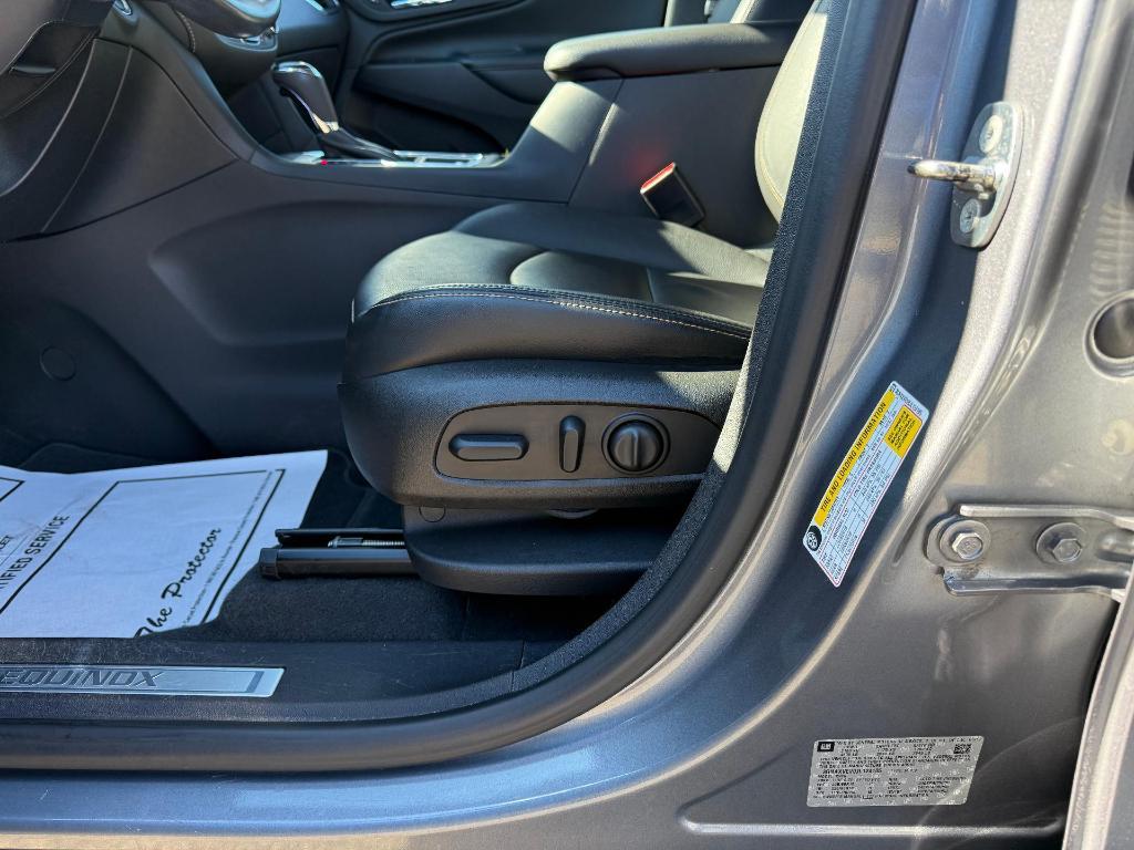 used 2018 Chevrolet Equinox car, priced at $13,200