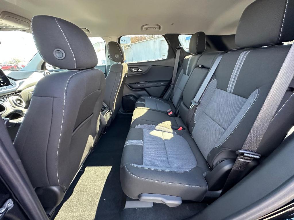 new 2025 Chevrolet Blazer car, priced at $40,430