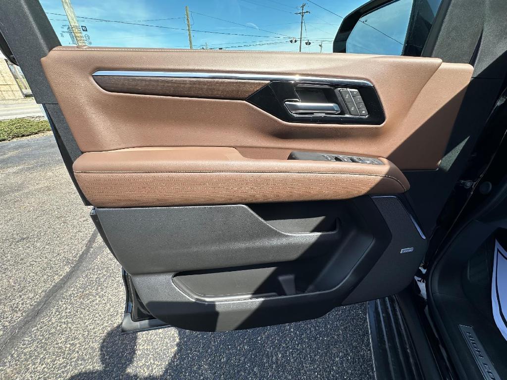 new 2025 Chevrolet Tahoe car, priced at $82,000