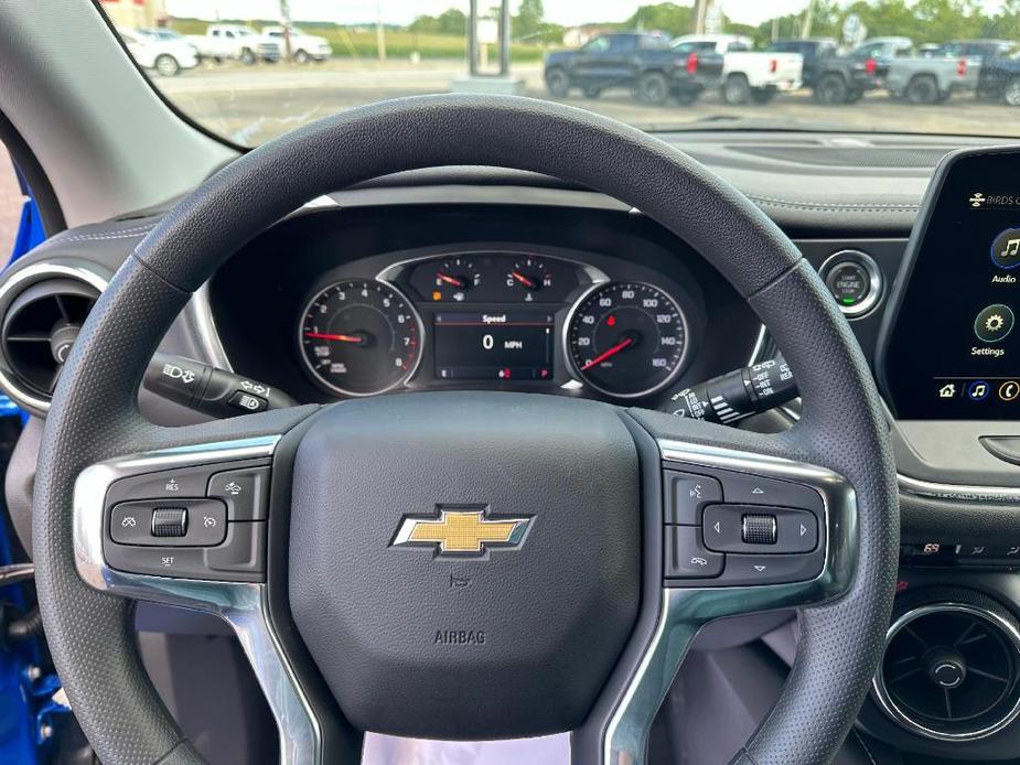 new 2025 Chevrolet Blazer car, priced at $40,435