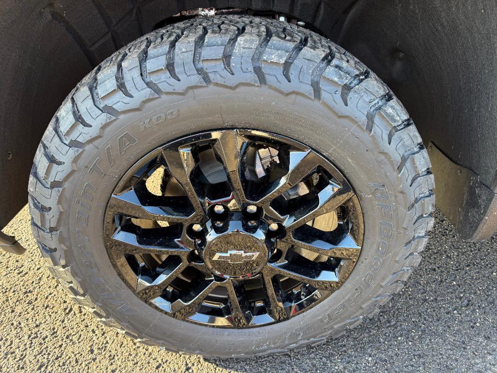 new 2025 Chevrolet Silverado 2500 car