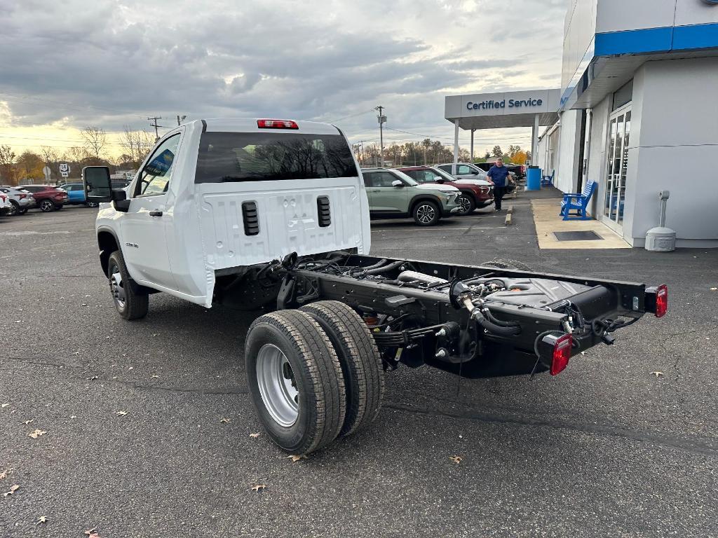 new 2025 Chevrolet Silverado 3500 car, priced at $50,500