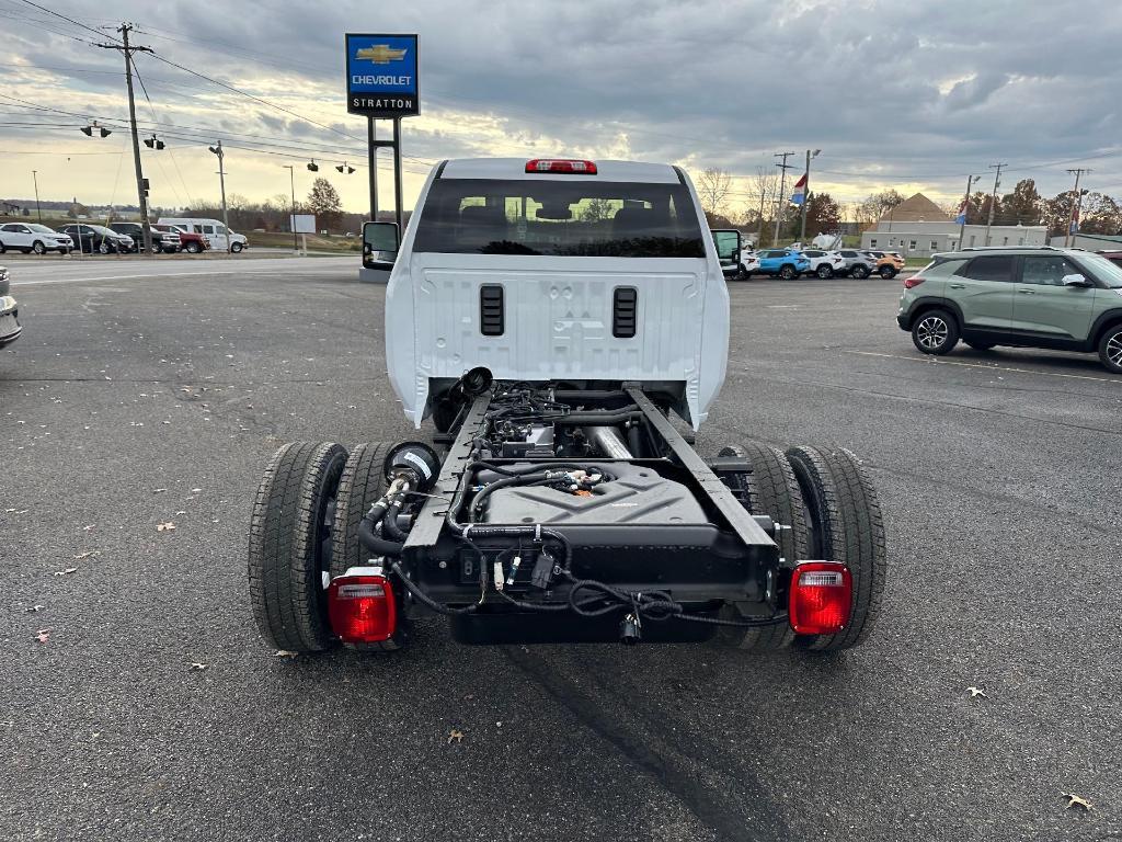 new 2025 Chevrolet Silverado 3500 car, priced at $50,500