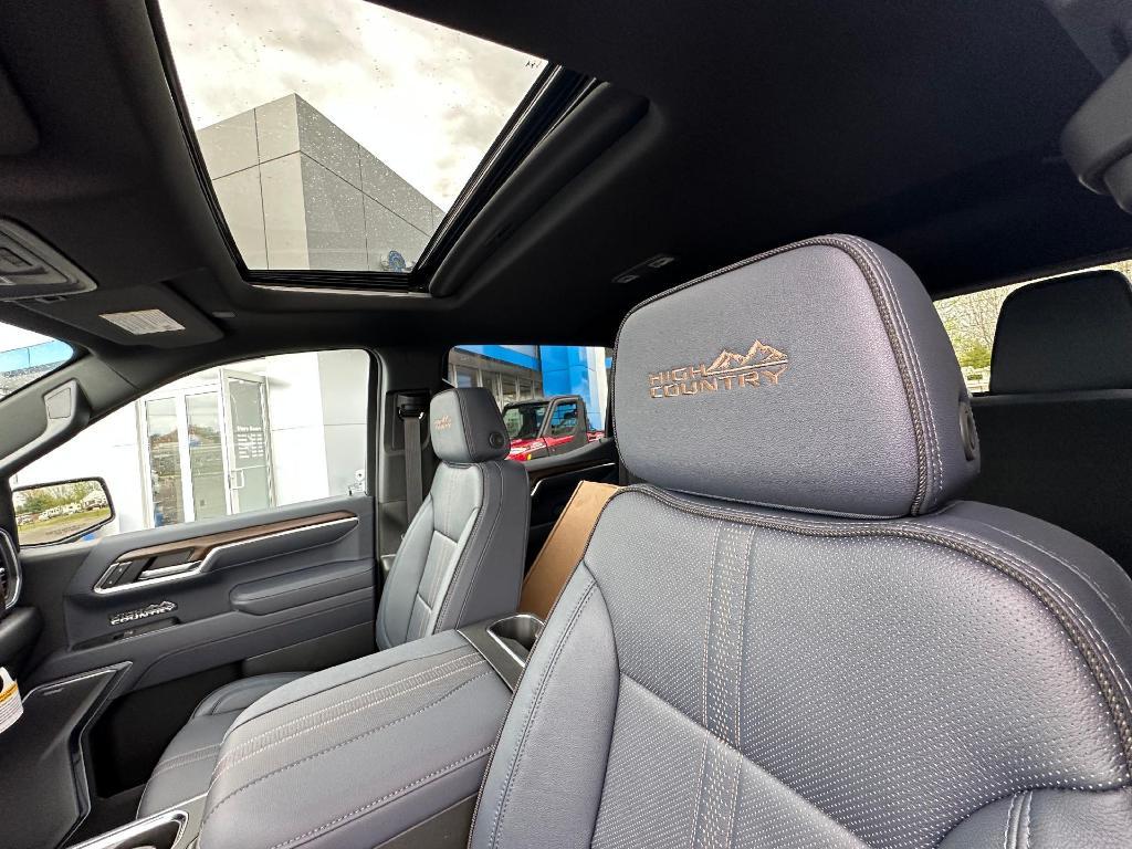 new 2025 Chevrolet Silverado 1500 car, priced at $69,420